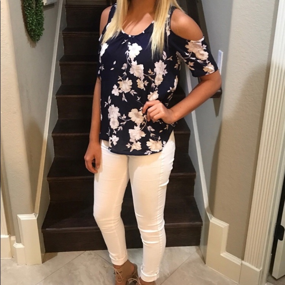 Floral top